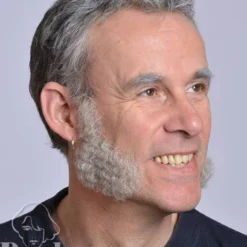 Handgeknoopte Bakkebaarden Van Echt Haar, Breed Lang, Type 9223 -Peelsweb Winkel kryolan handgeknoopte bakkebaarden van echt haar b 3