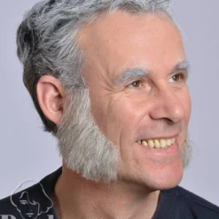 Handgeknoopte Bakkebaarden Van Echt Haar, Breed Lang, Type 9223 -Peelsweb Winkel kryolan handgeknoopte bakkebaarden van echt haar b 4