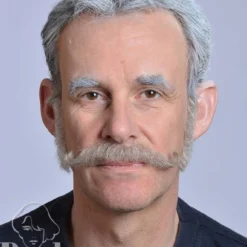 Handgeknoopte Snor Van Echt Haar, Krul, Type 9215 -Peelsweb Winkel kryolan handgeknoopte snor van echt haar krul type 4